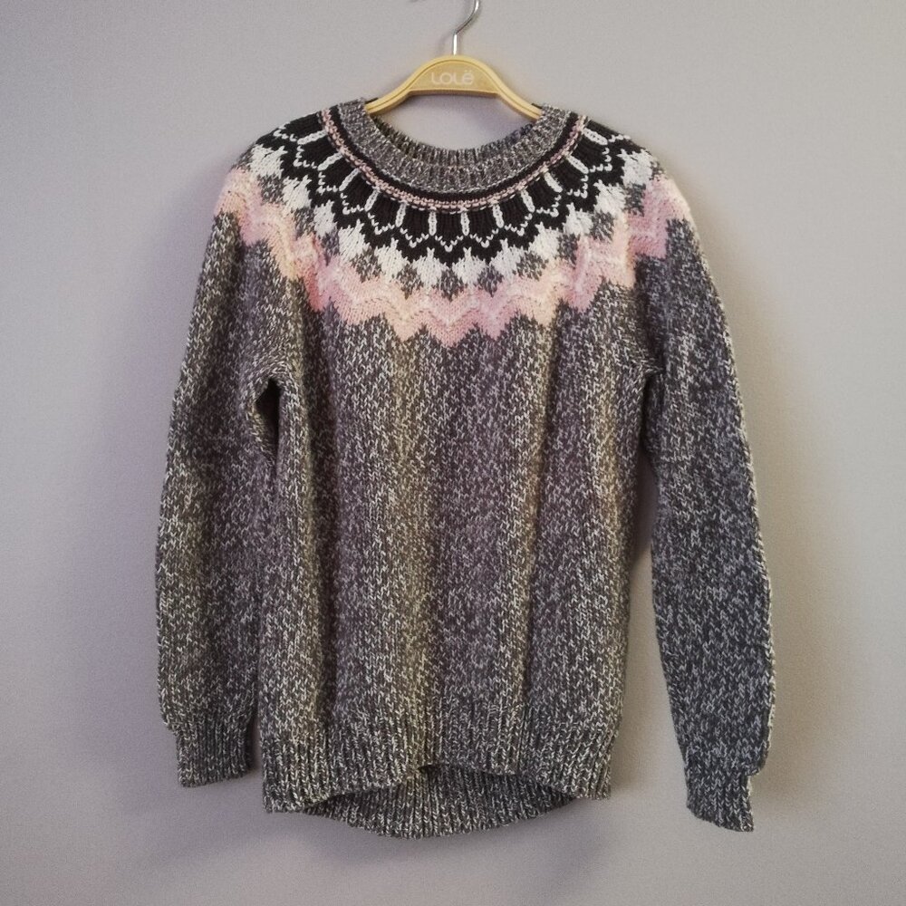 Bass Grey / Pink Sweater with Decorative Yoke Size M